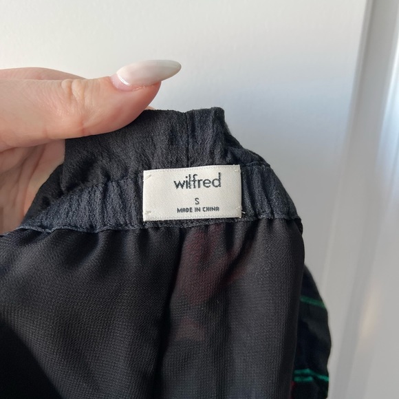 Aritzia Wilfred Montrouge Floral Shorts - Picture 5 of 7